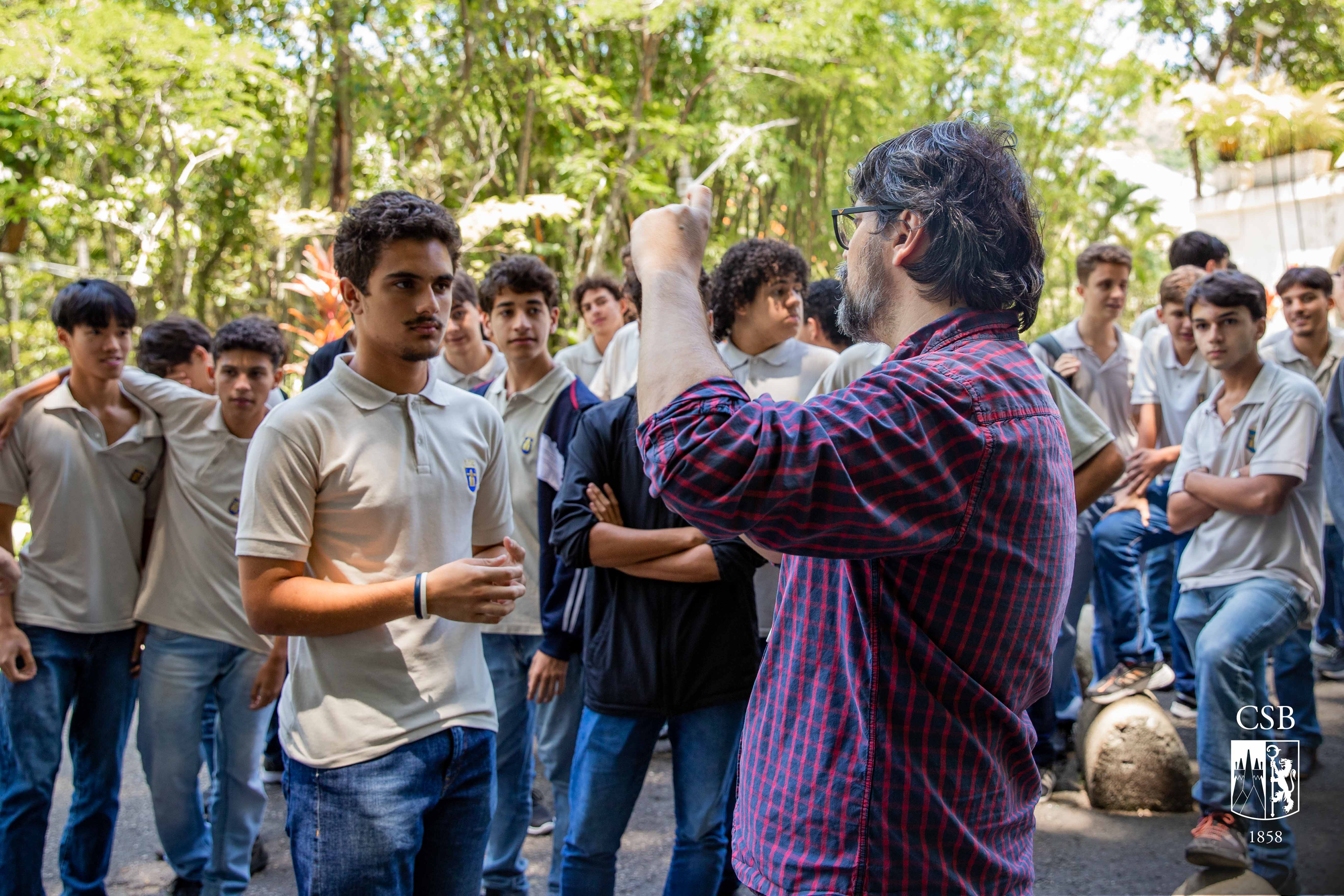 Alunos da 2ª série EM visitam a PUC-Rio