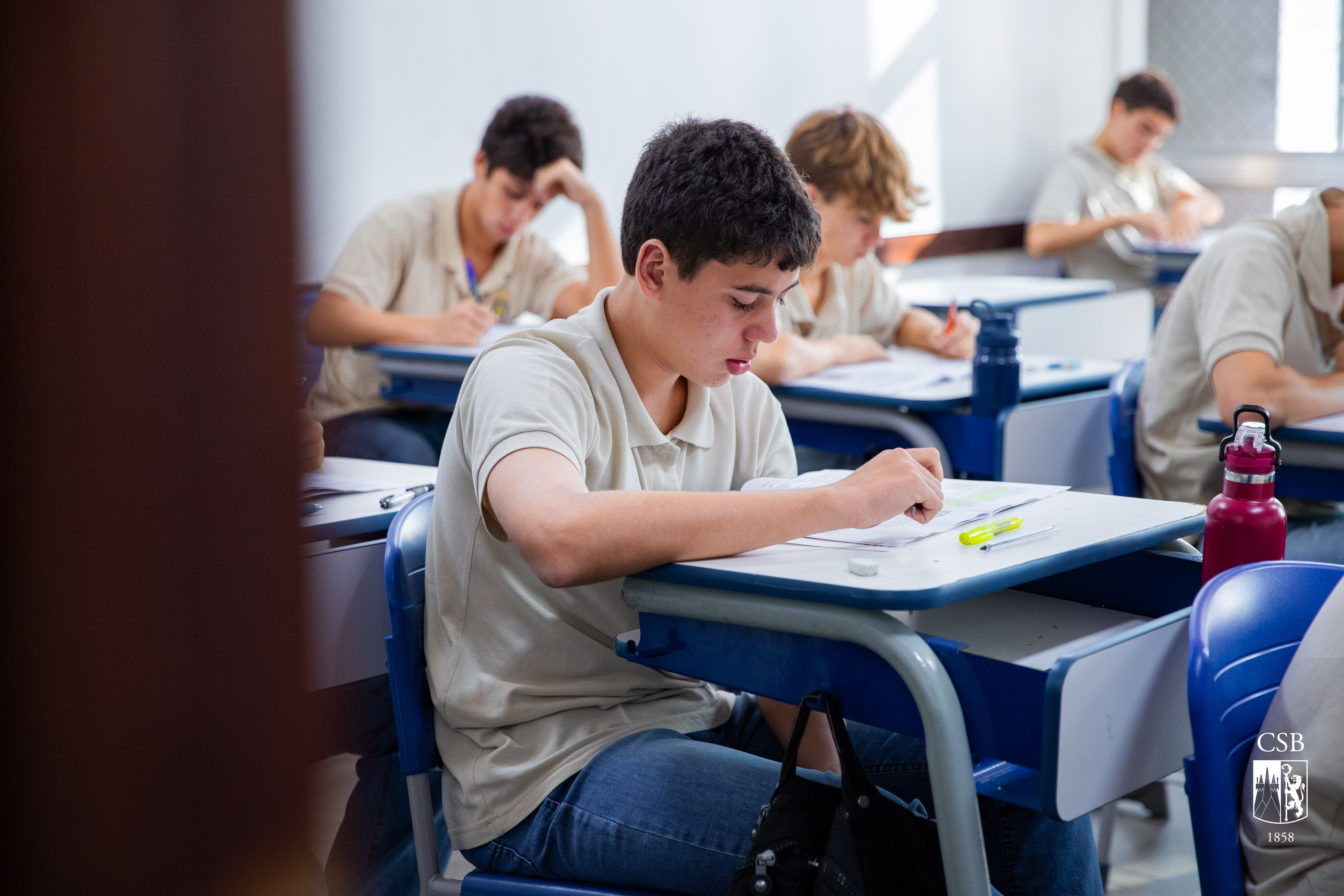 Alunos do 9º ano EF e do Ensino Médio participam da OBL