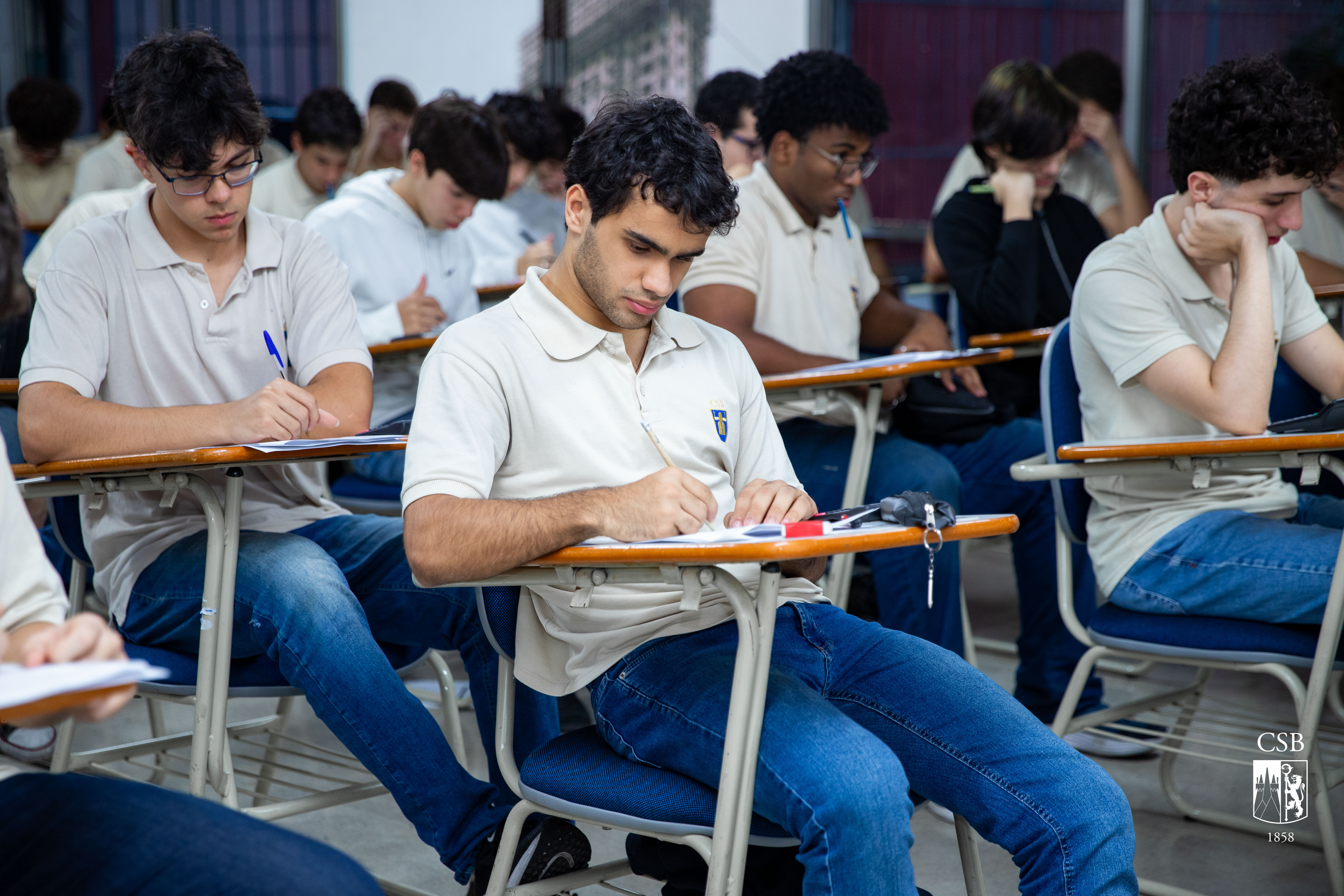 Grupo de alunos participa da 2ª fase da Olimpíada de Química do Rio de Janeiro